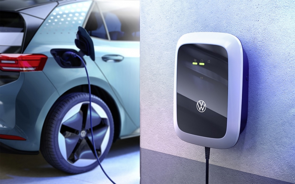 Volkswagen Group Polska i PSPA doradzają jak zainstalować ładowarkę w budynkach wielorodzinnych