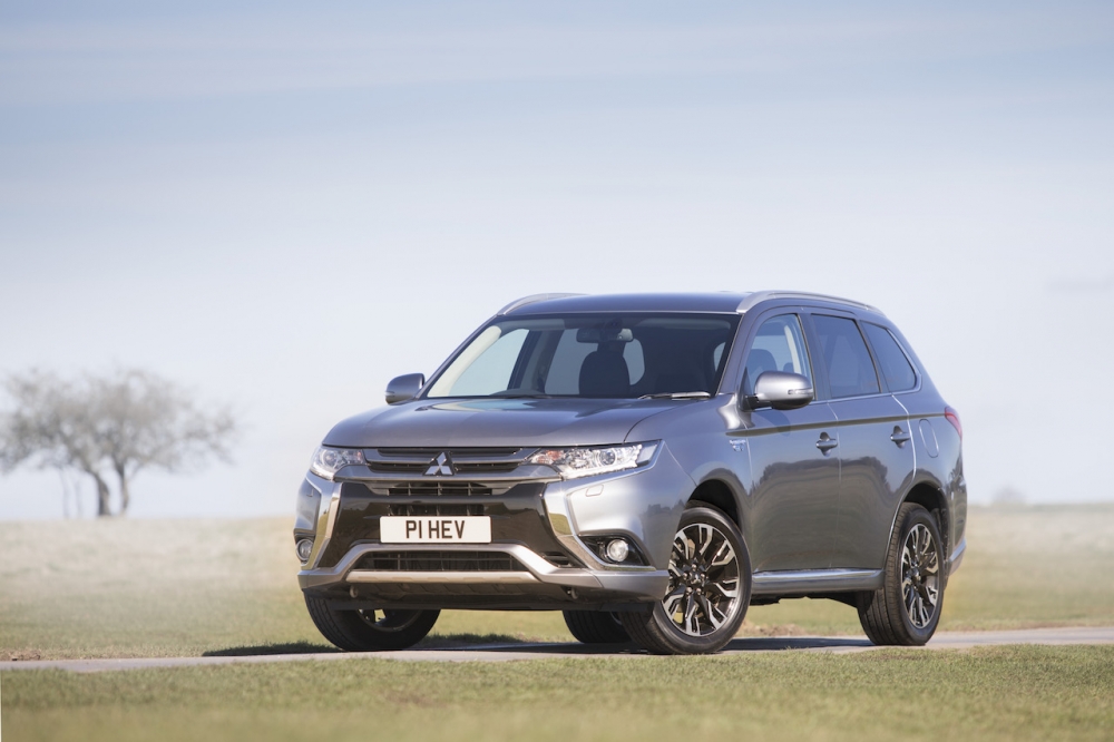 100 000 Outlanderów PHEV w Europie
