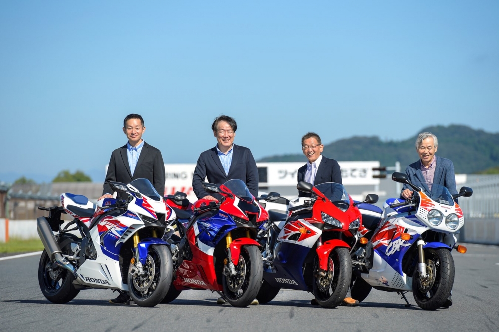Honda świętuje 30-lecie powstania Fireblade’a