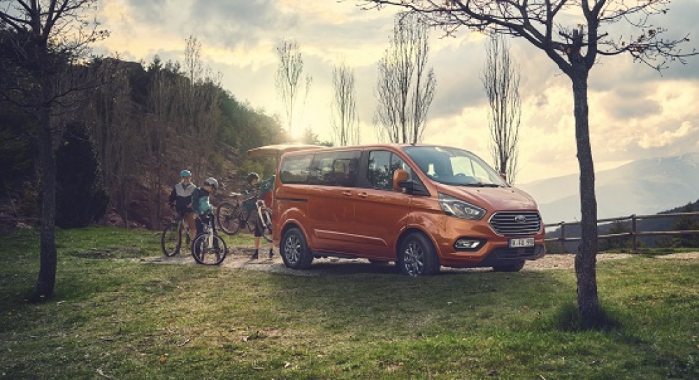Nowe wersje Turneo Custom