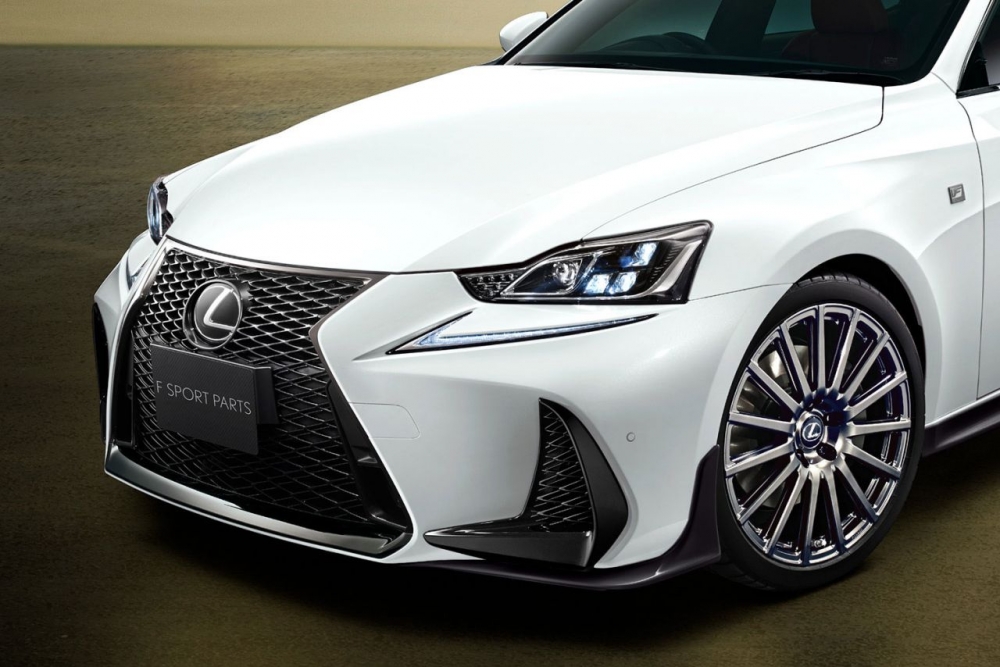 Tuning TRD dla Lexusa IS F Sport 2017