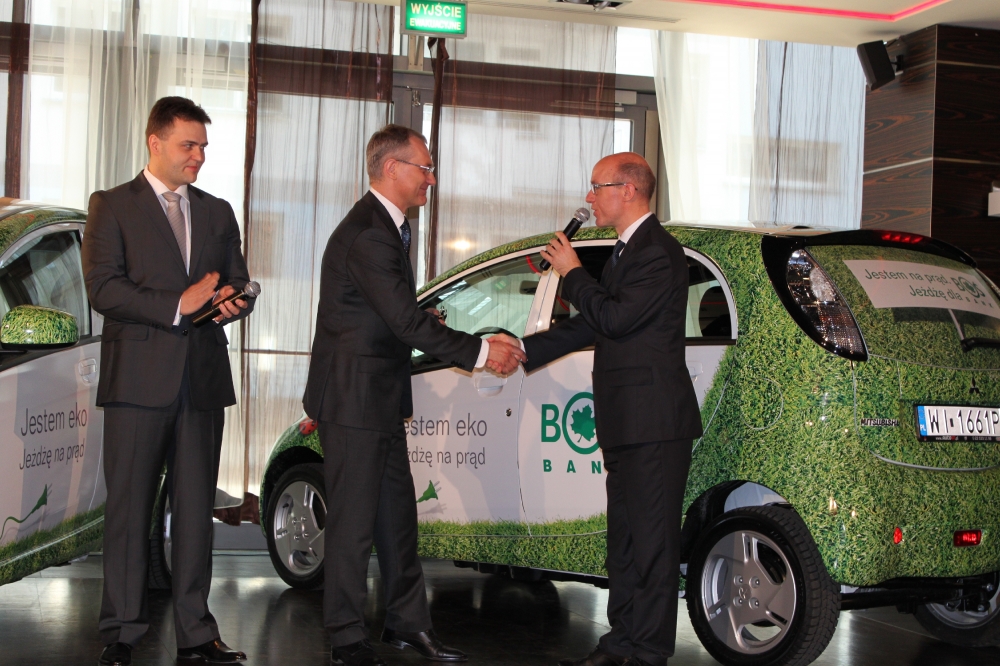 Pierwsze samochody elektryczne Mitsubishi w stolicy