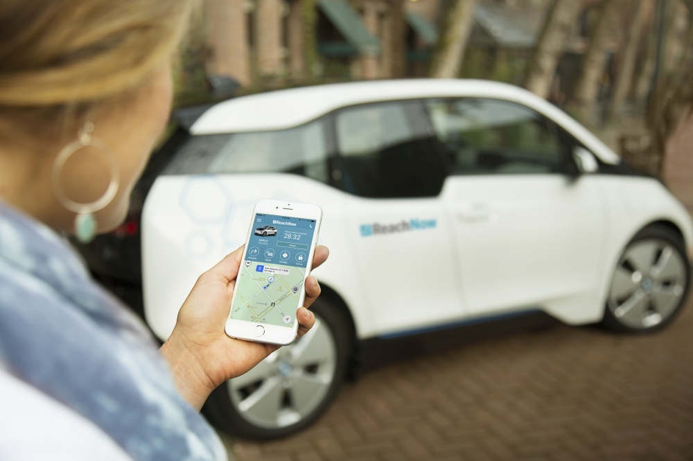 BMW Group rozbudowuje program carsharingowy