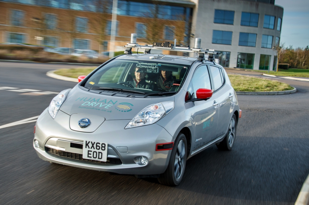 Nissan LEAF zakończył najdłuższą i najbardziej złożoną podróż samochodu autonomicznego w Wielkiej Brytanii