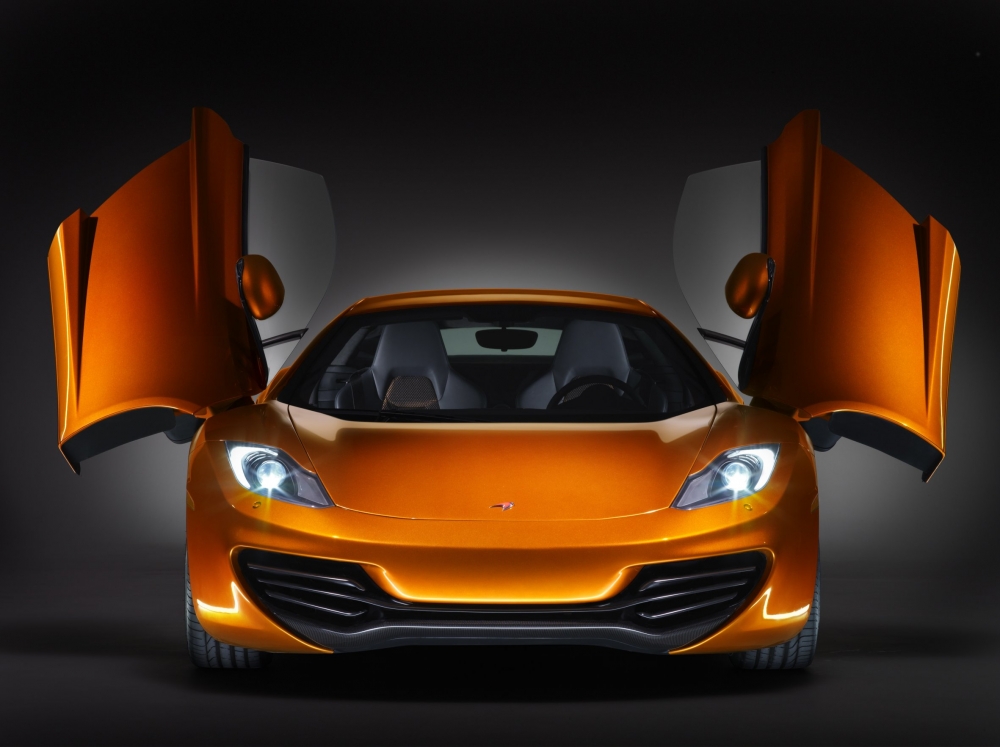 McLaren dociera za ocean