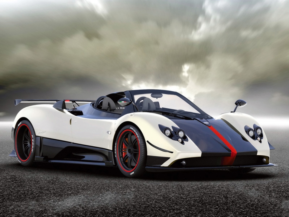 Pagani C9 odkrywa swoje wnętrze
