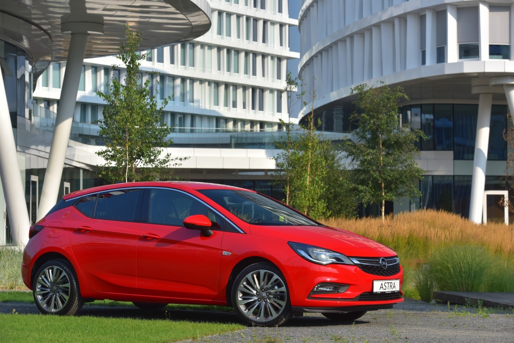 Opel kontynuuje wzrost