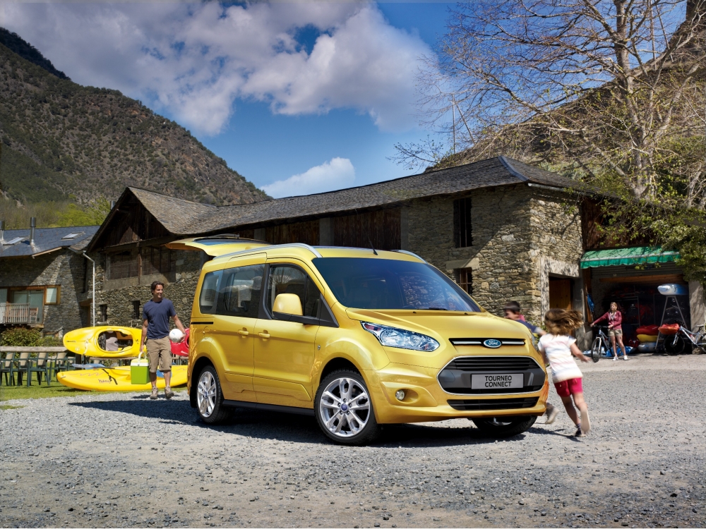 Ford Tourneo Connect: pierwszy kompaktowy van z 5 gwiazdkami Euro NCAP