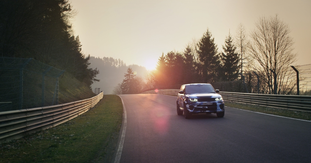 Range Rover Sport SVR - debiut w Goodwood