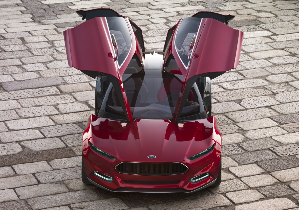 Ford Evos Concept - zapowiedź nowego DNA stylistycznego Forda