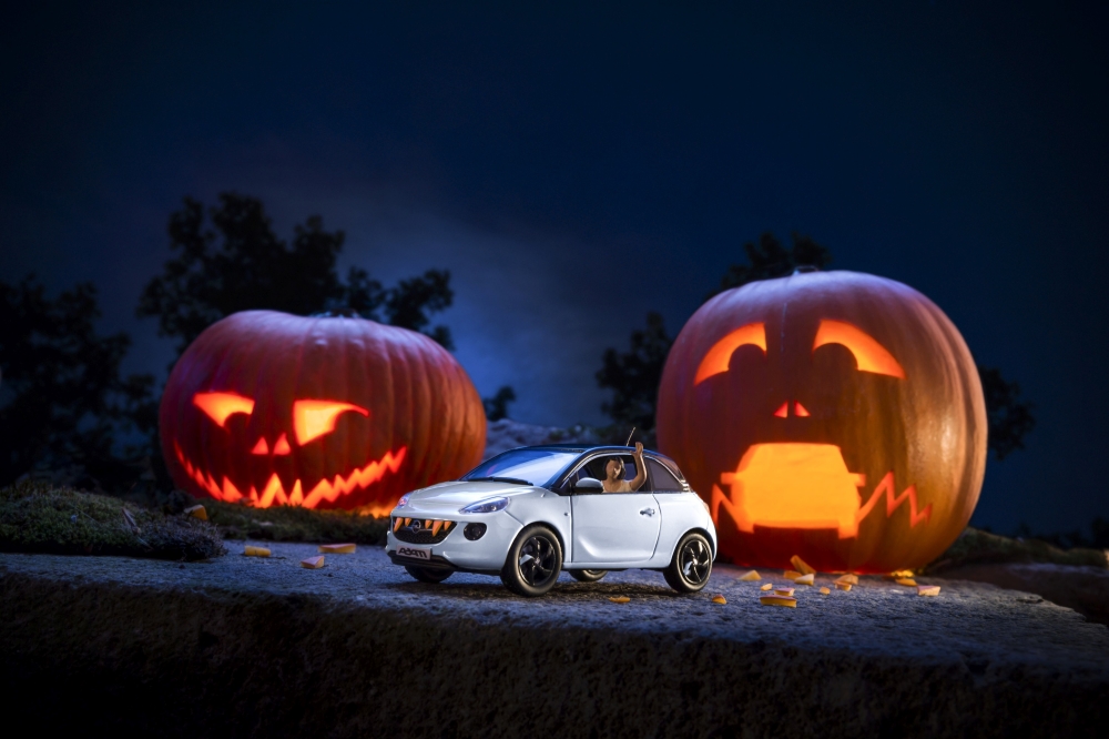 Opel Adam ucieka przed... wygłodniałą dynią