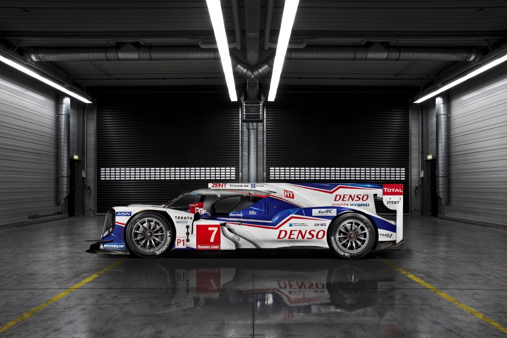 TS040 Hybrid - nowy bolid zespołu Toyota Racing 