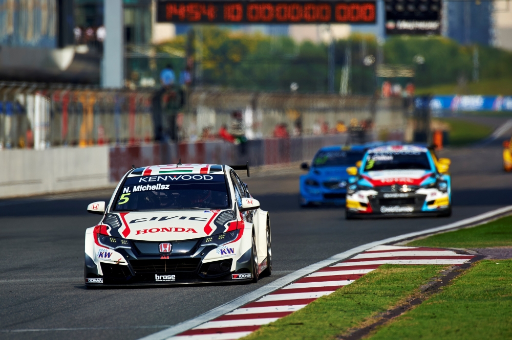 Honda na podium WTCC w Chinach