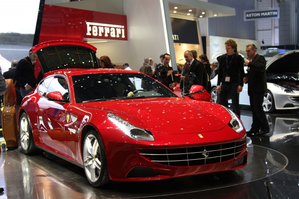 Jak działa napęd 4WD w Ferrari FF 