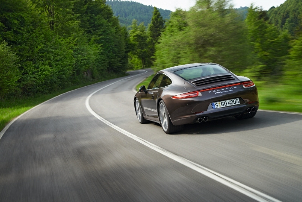 Porsche Carrera z napędem na obie osie 