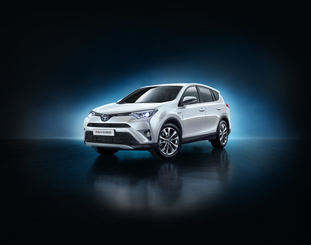 Toyota RAV4 Hybrid oficjalnie