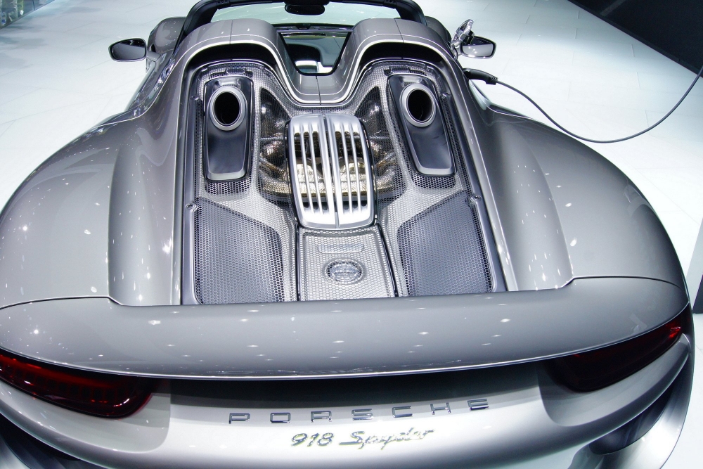 Porsche 918 Spyder bije własny rekord