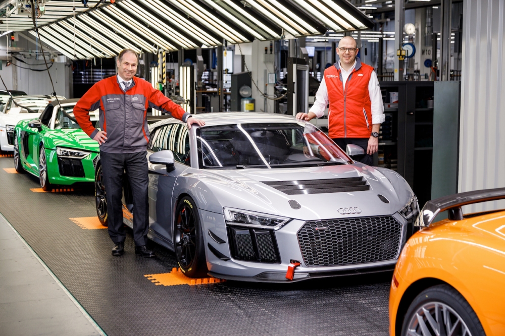 Najszybsze Audi teraz jeszcze mocniejsze: szeroko zakrojone odświeżenie Audi R8
