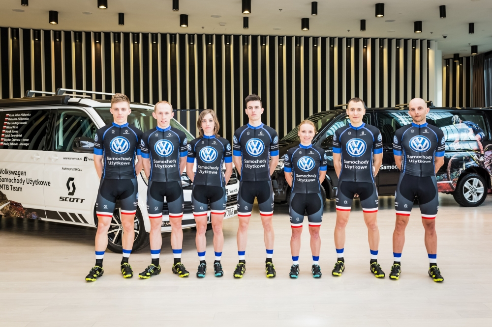 Volkswagen Samochody Użytkowe MTB Team – Crafterem i Californią po zwycięstwo