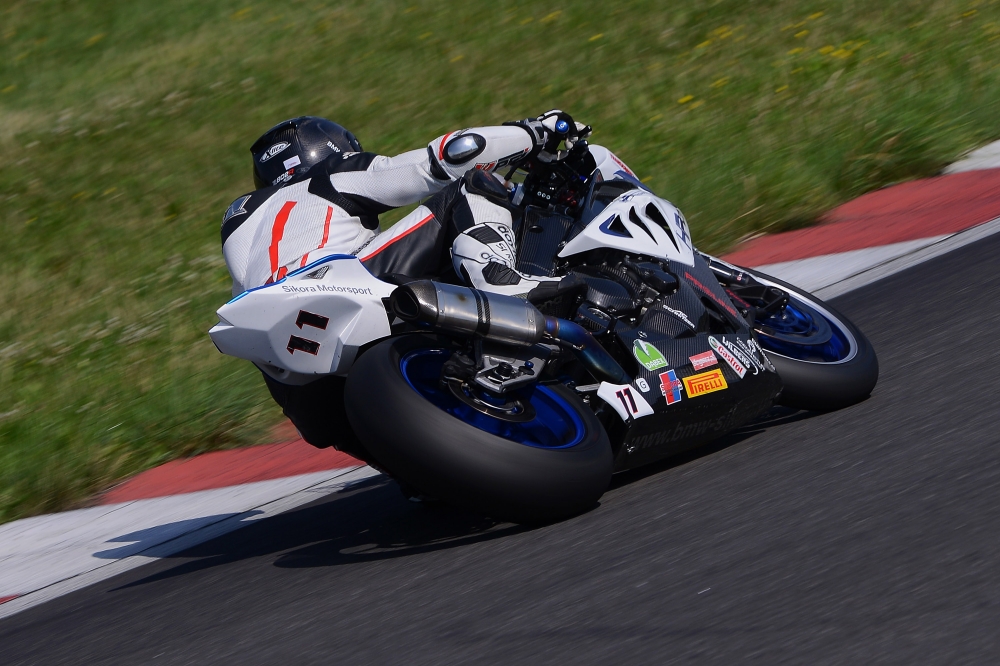 Bezbłędny weekend BMW Sikora Motorsport na torze Poznań