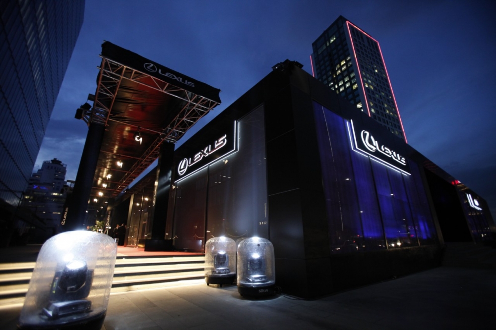 Lexus wchodzi na nowy rynek