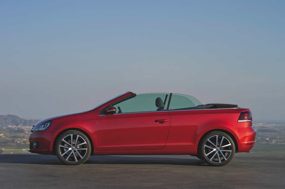 Nowy Volkswagen Golf Cabrio - zapowiedź Salonu Samochodowego w Genewie