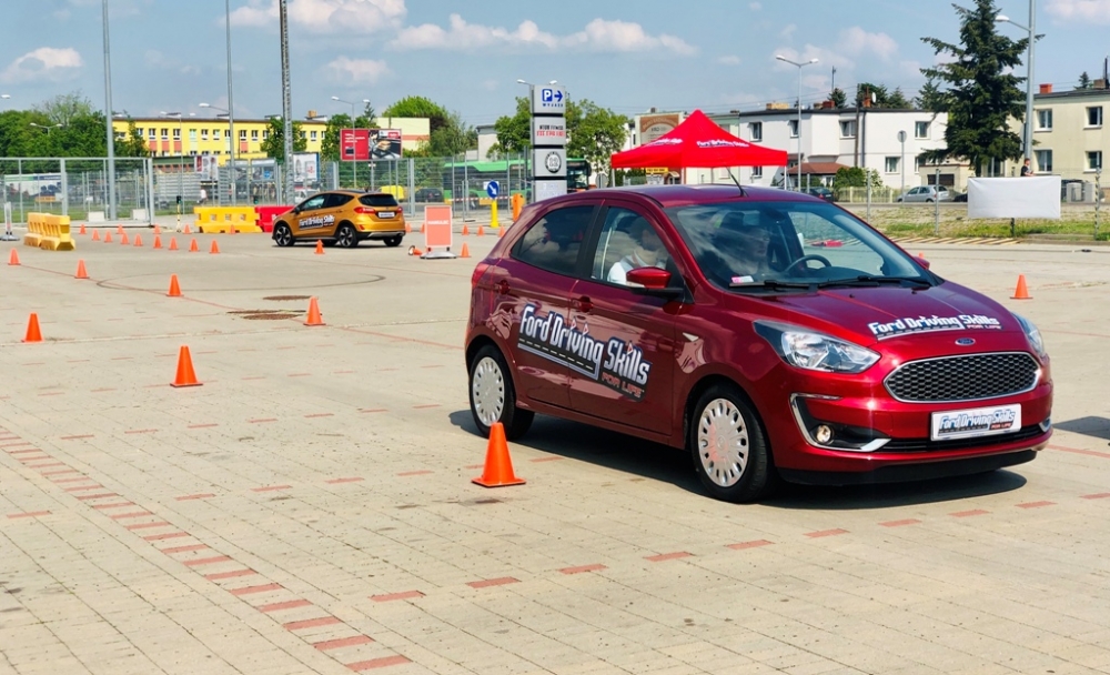 Ford Driving Skills for Live 2019: prawie 1000 młodych kierowców przeszło bezpłatne szkolenia z bezpiecznej jazdy