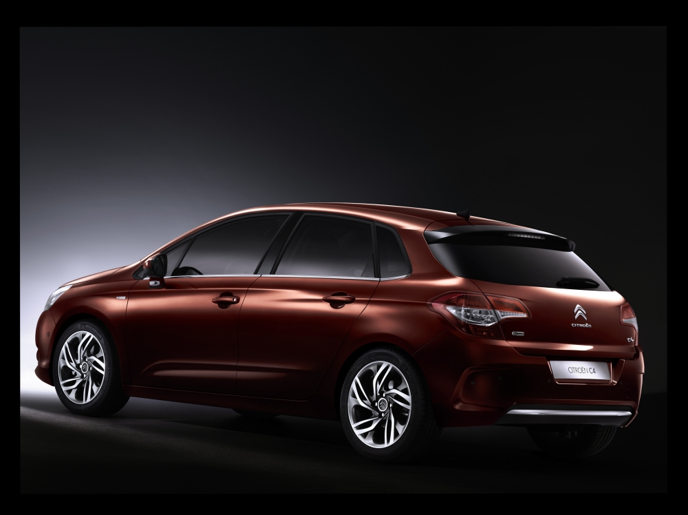 Nowy Citroen C4 - wideo i informacje o silnikach