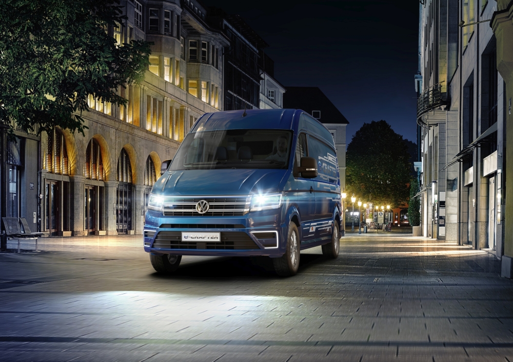 Volkswagen Samochody Użytkowe prezentuje auto dostawcze z elektrycznym napędem: e-Crafter nie emituje żadnych szkodliwych substancji