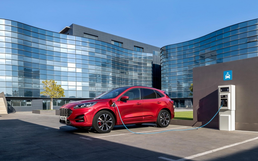 Ford Kuga PHEV w programie Ford Wynajem