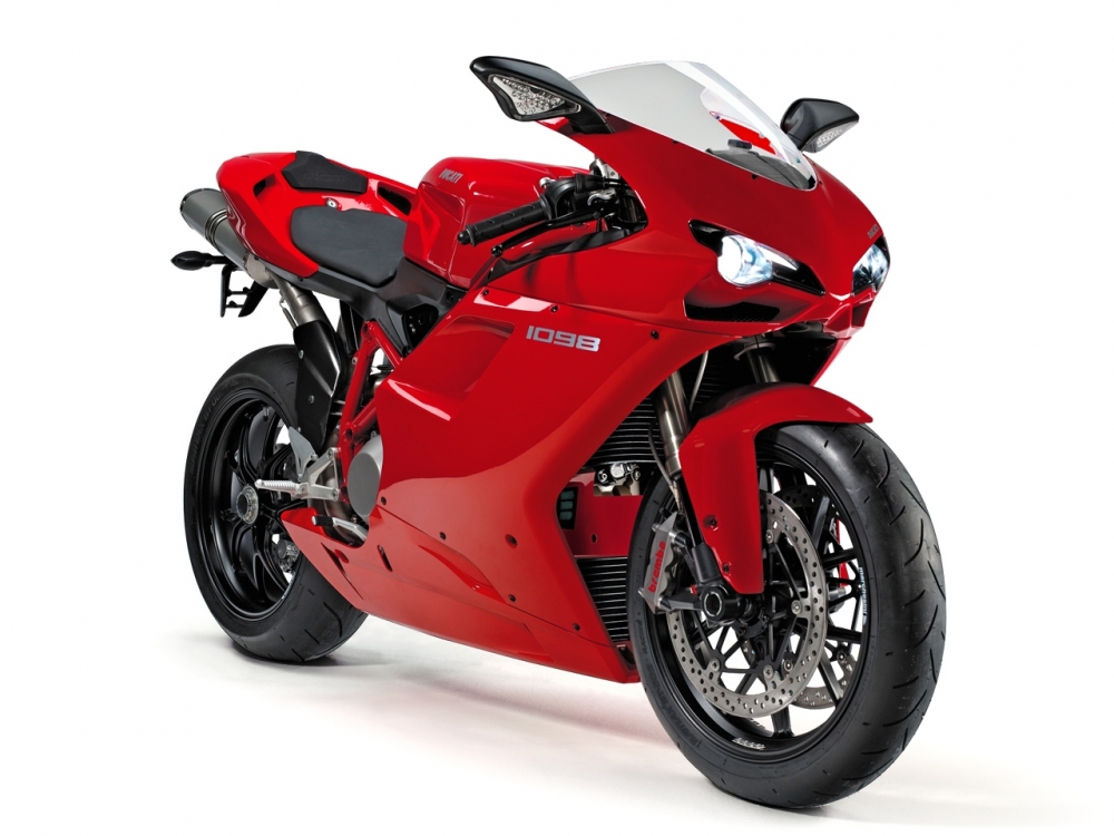 Ducati tworzy sportowy motocykl