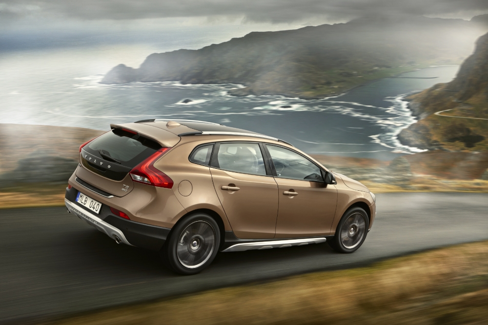Volvo V40 Cross Country: ambitny crossover