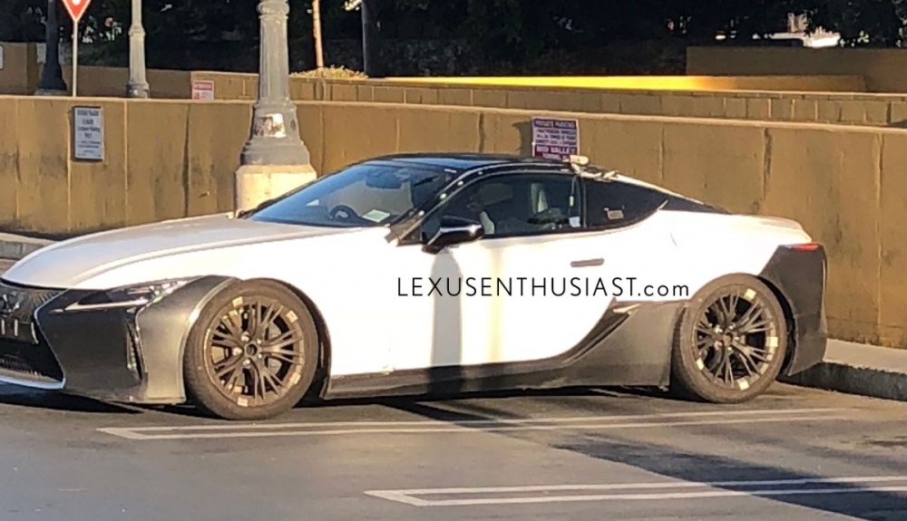 Lexus LC F przyłapany podczas prób drogowych