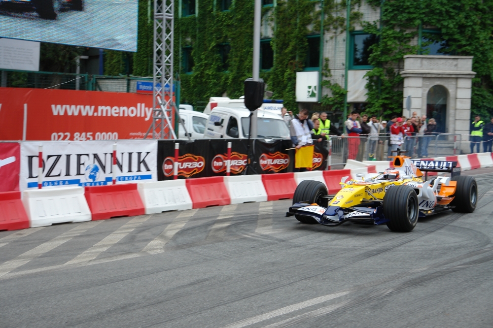 Co najmniej 15 zespołów walczy o F1
