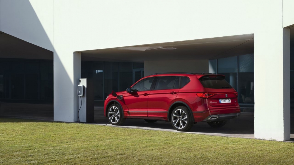 Pierwszy hybrydowy SUV z Hiszpanii: SEAT Tarraco e-HYBRID