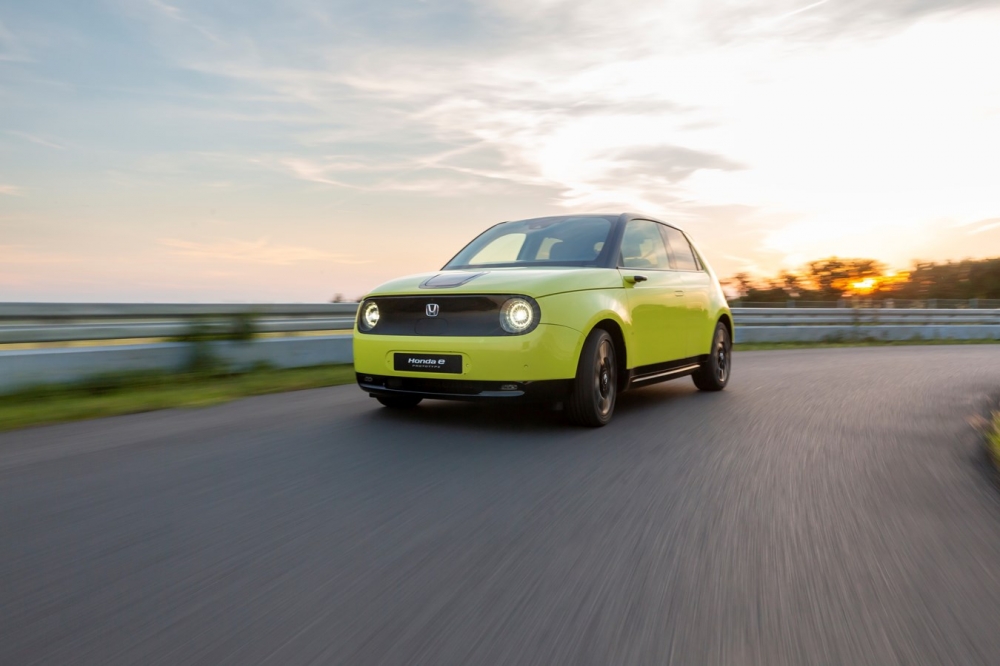 Honda e: doskonała równowaga między wydajnością a osiągami 