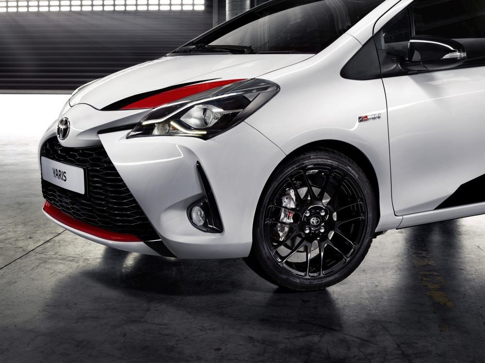 Toyota Yaris GRMN - z toru Nurburgring na publiczne drogi 