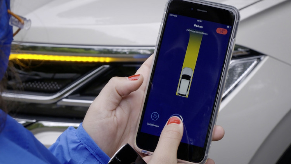 Nowy Touareg: samochód sterowany smartfonem