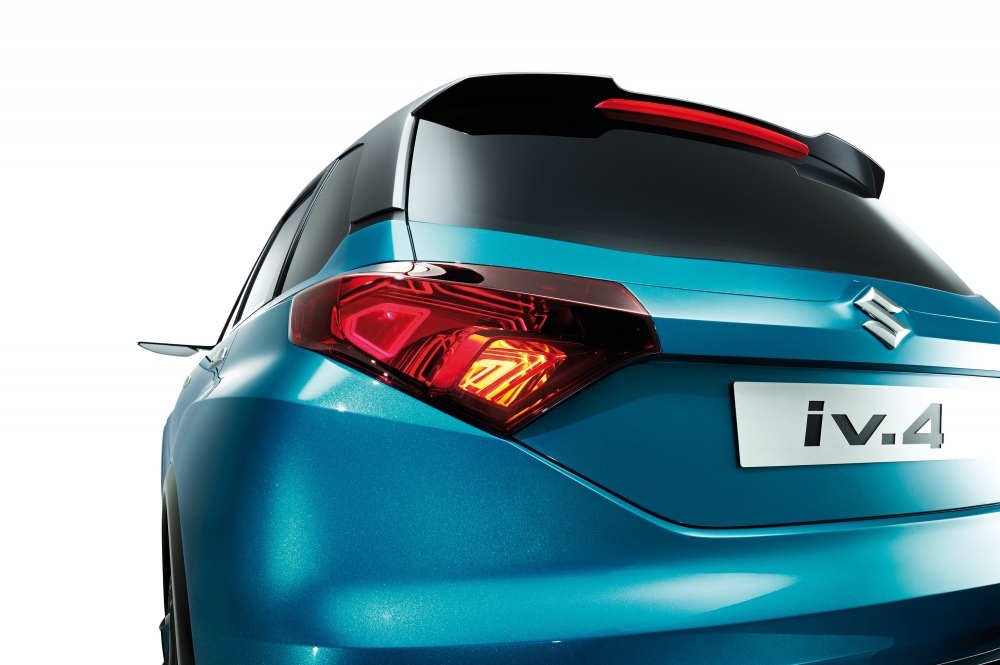 iV-4: koncepcyjny SUV Suzuki we Frankfurcie