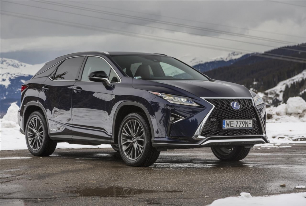 Lexus najlepszym producentem w rankingu Auto Express Driver Power 2019