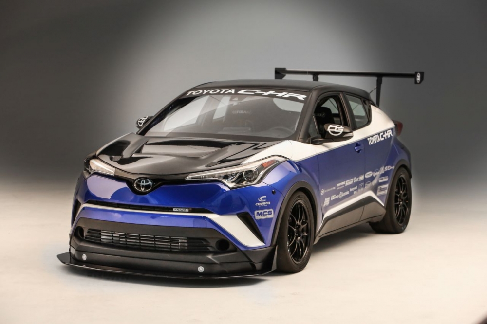600-konna Toyota C-HR na SEMA 2017
