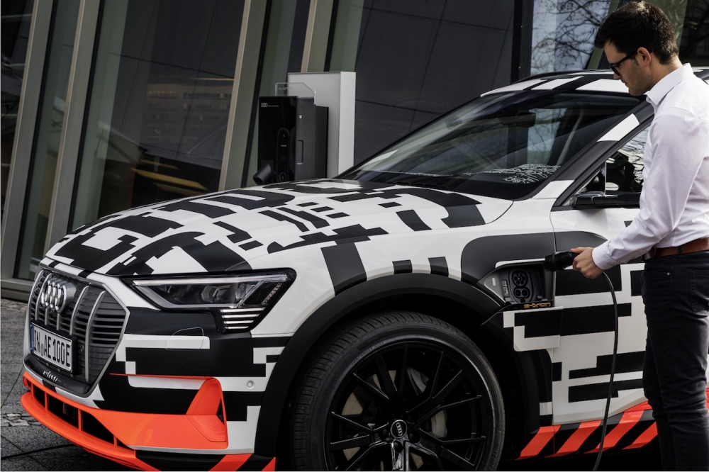 Audi e-tron quattro wygrywa w plebiscycie Tech Awards 2018