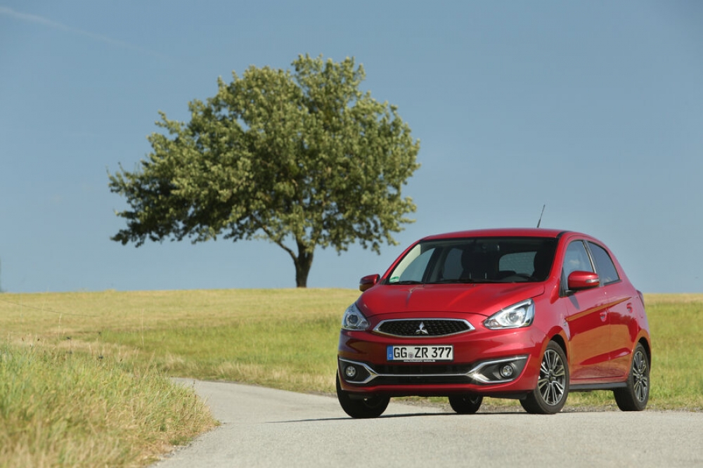Mitsubishi oferuje do 30 000 zł zniżki na samochód i kredyt ze spłatą jesienią 