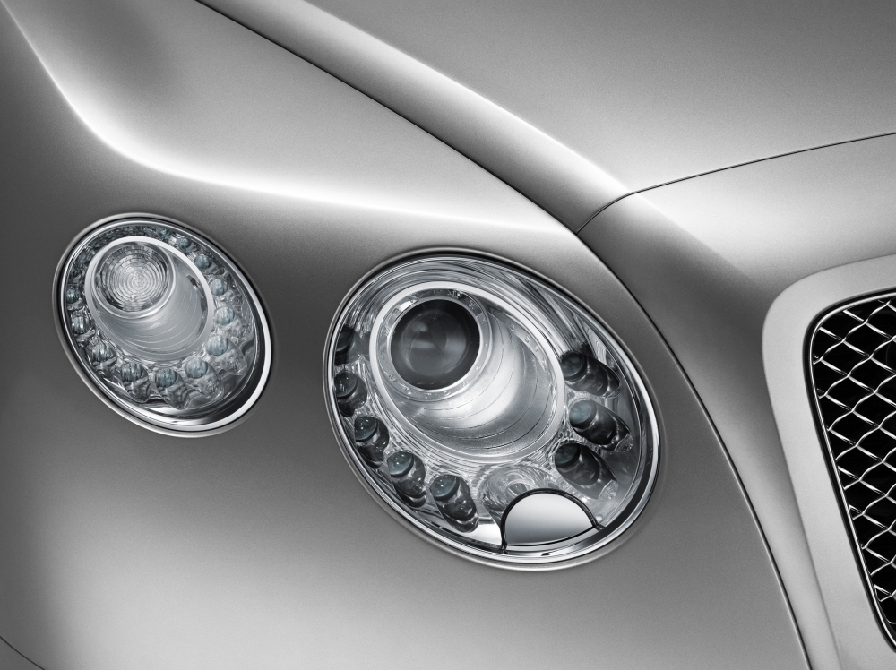 Bentley pracuje nad czterodrzwiowym coupe 