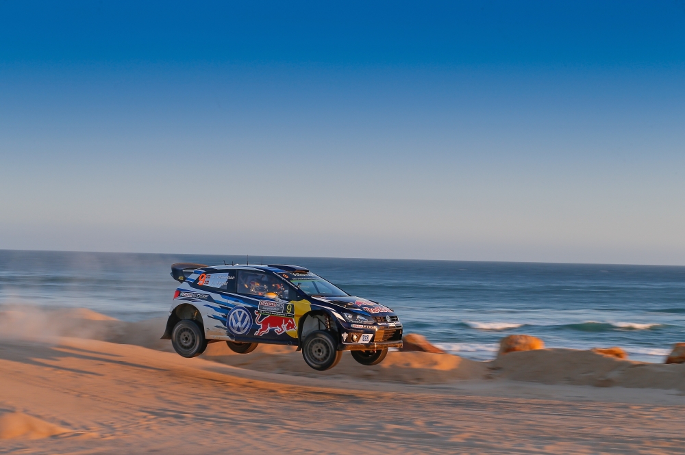 Mikkelsen i Ogier piszą w Australii historię