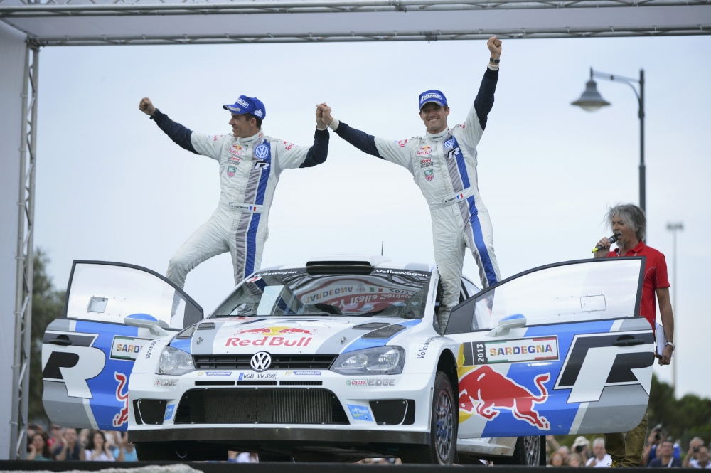 Piąty triumf Volkswagena w sezonie: Ogier wygrywa Rajd Sardynii