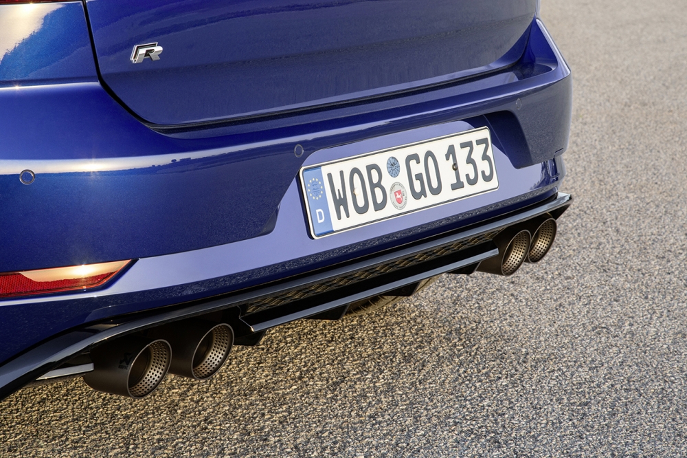 Golf R z podzespołami ze sportu samochodowego
