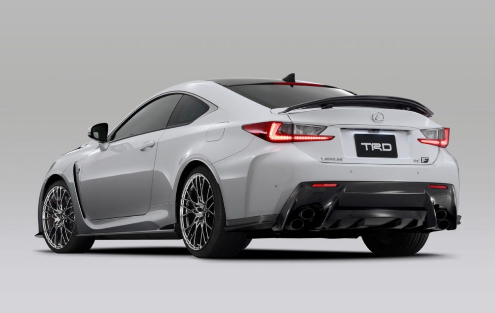 Lexus RC F z pakietem TRD