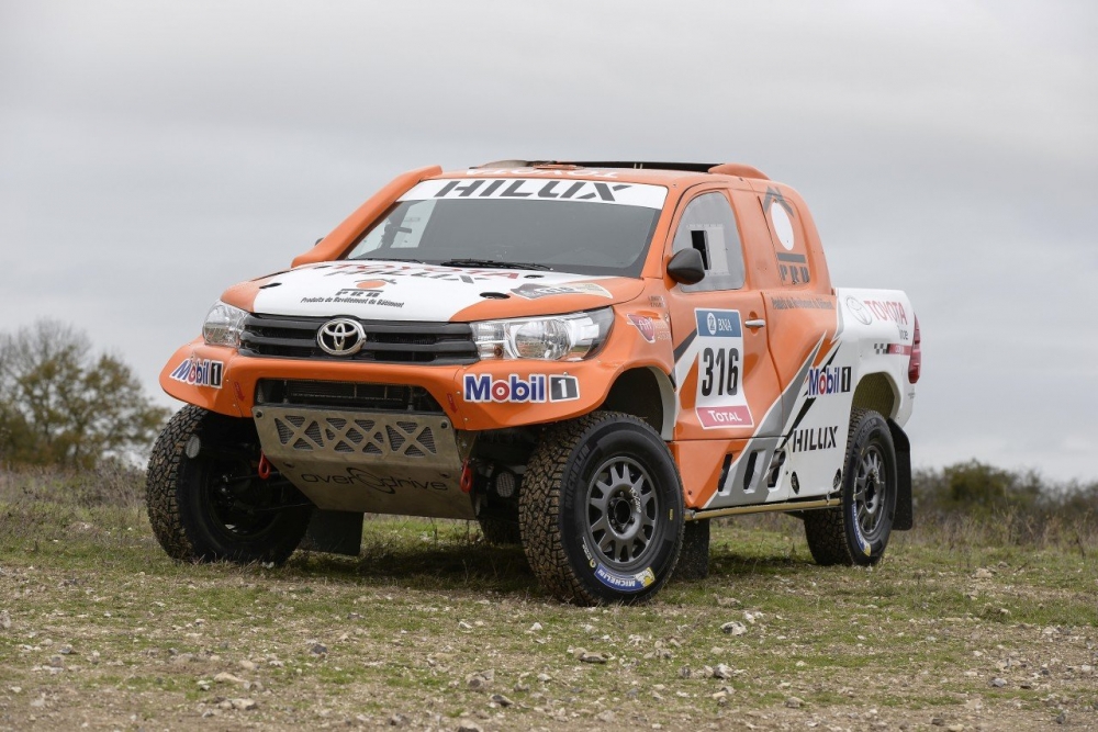 Tak wygląda dakarowy Hilux Ronana Chabota