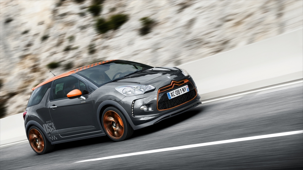 Cztery Citroeny DS3 i dziesięć Fordów Fiesta w WRC